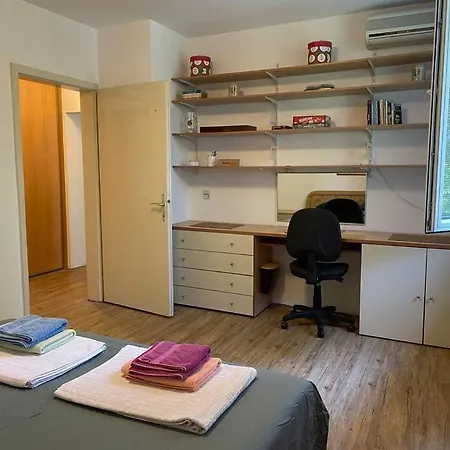 Apartment Specious Center Retreat In 55m2