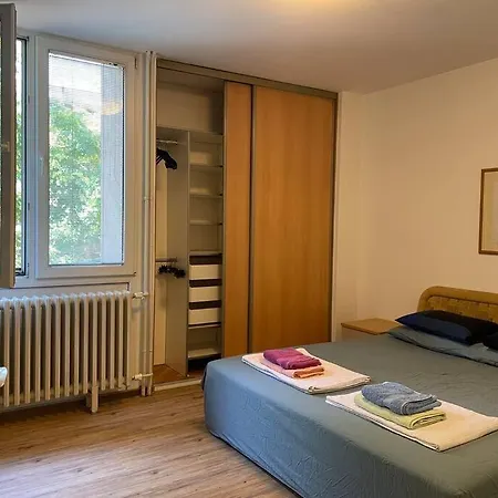 Apartment Specious Center Retreat In 55m2